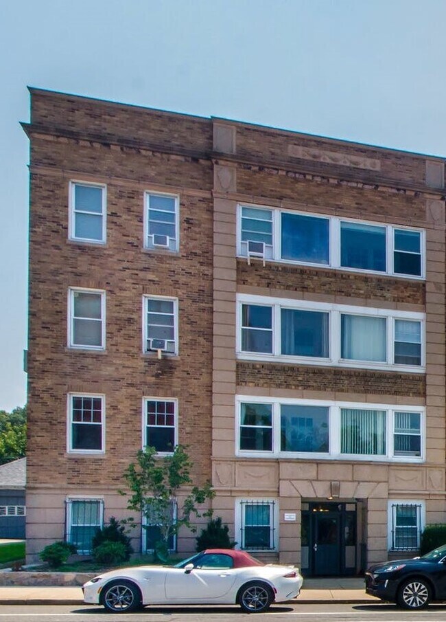 Building Photo - 238 S Huntington Ave