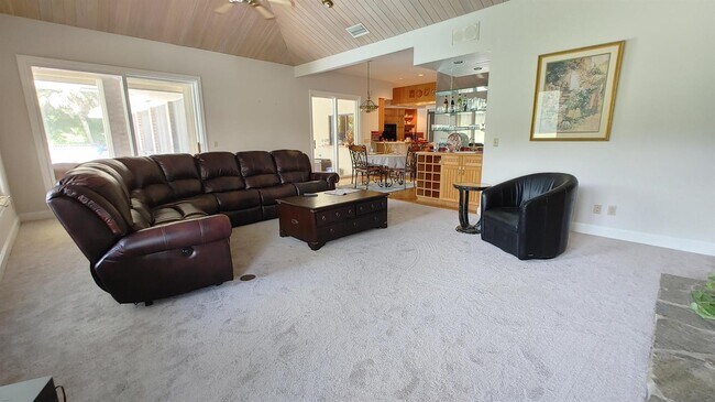 Building Photo - 1761 Breakers West Blvd