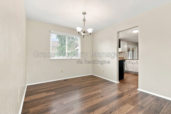 Foto del edificio - 11565 Monroe St