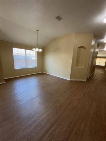 Foto del edificio - 8509 Hawks Nest Dr