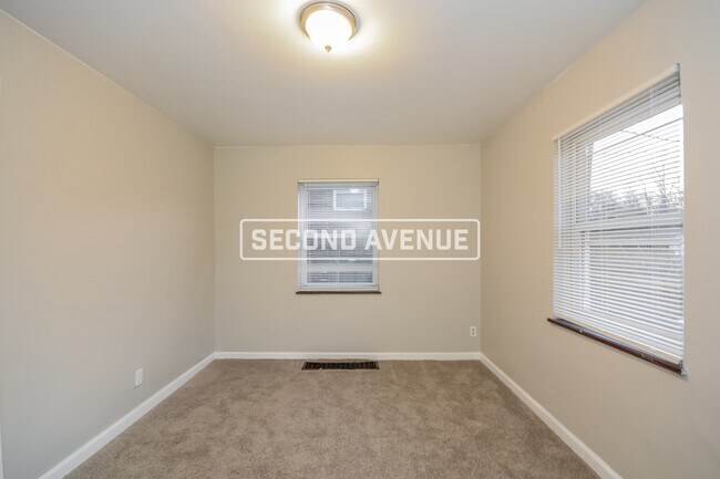 Foto del edificio - 3052 Worthington Ave