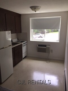 Building Photo - 15 Piggott Rd