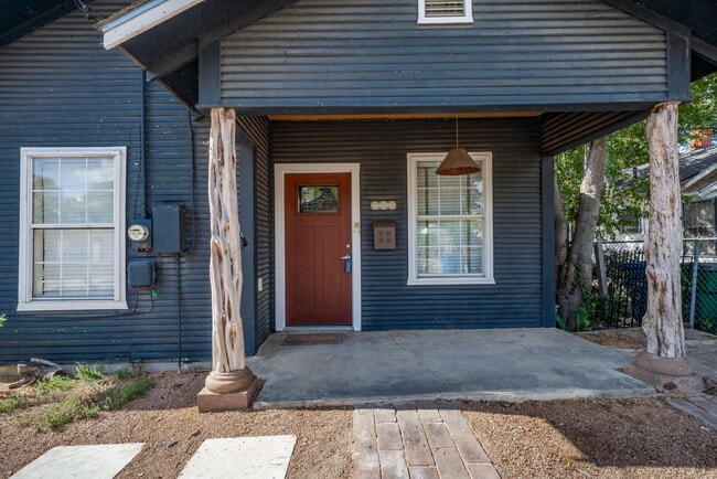 Building Photo - 224 Forrest Ave