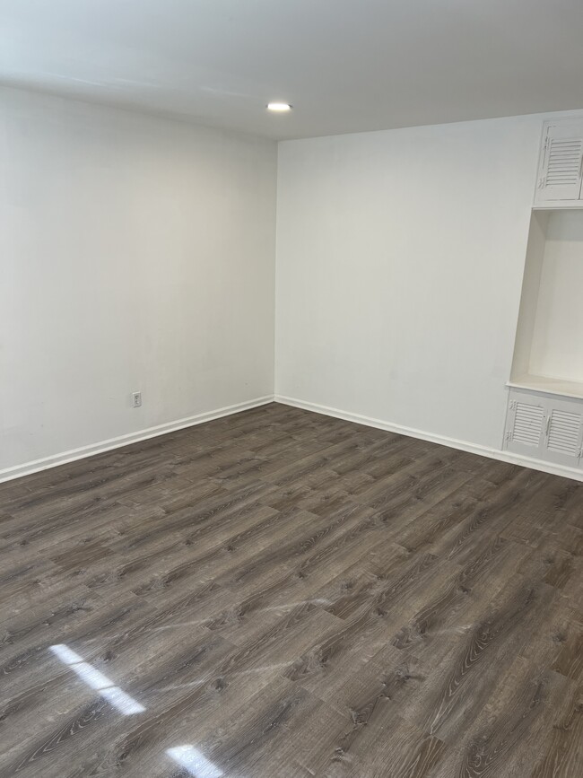 Building Photo - 1014 Quinton Ave