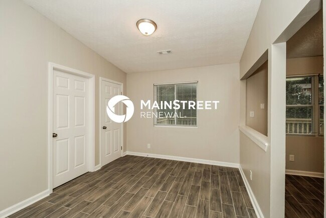 Foto del edificio - 4 Bedroom Pet-Friendly Home in ATLANTA, GA...