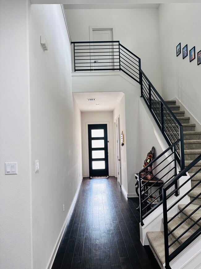 Foto del edificio - 1336 Westborough Ln