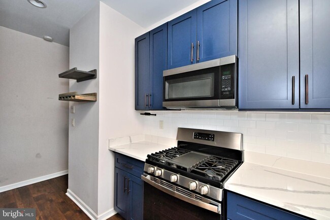 Building Photo - 2126 Mifflin St