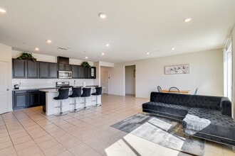 Building Photo - 1442 Copperfield Ave