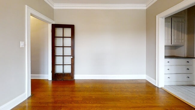 Foto del edificio - 232 Elmwood-2N