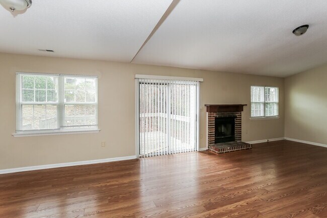 Foto del edificio - 8127 Sheringham Way