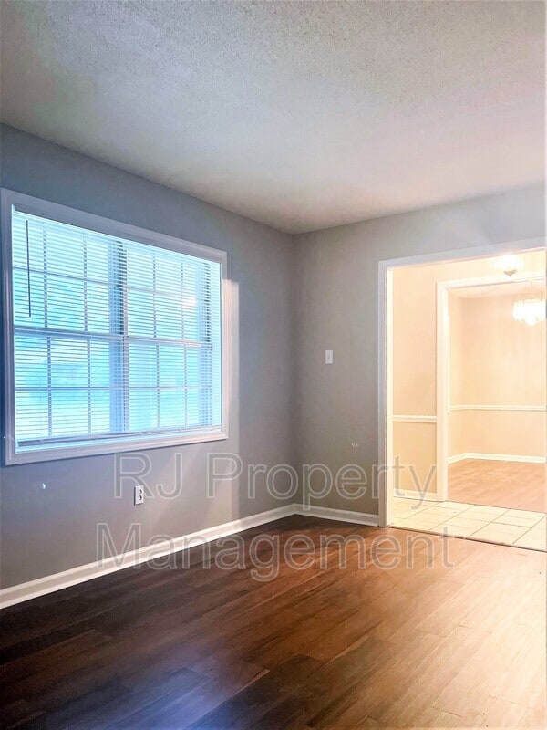 Building Photo - 3266 Caribou Dr