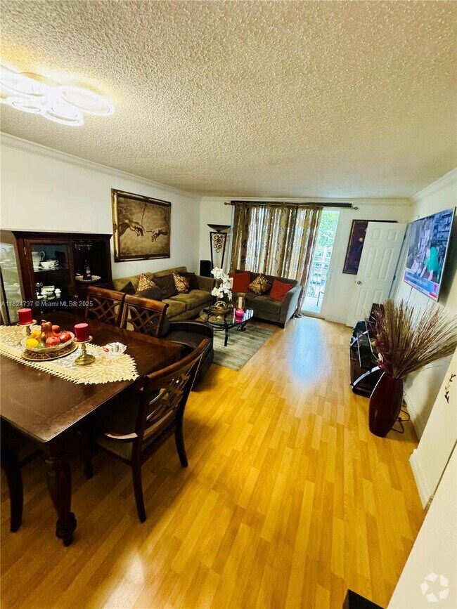 Building Photo - 6930 Miami Gardens Dr