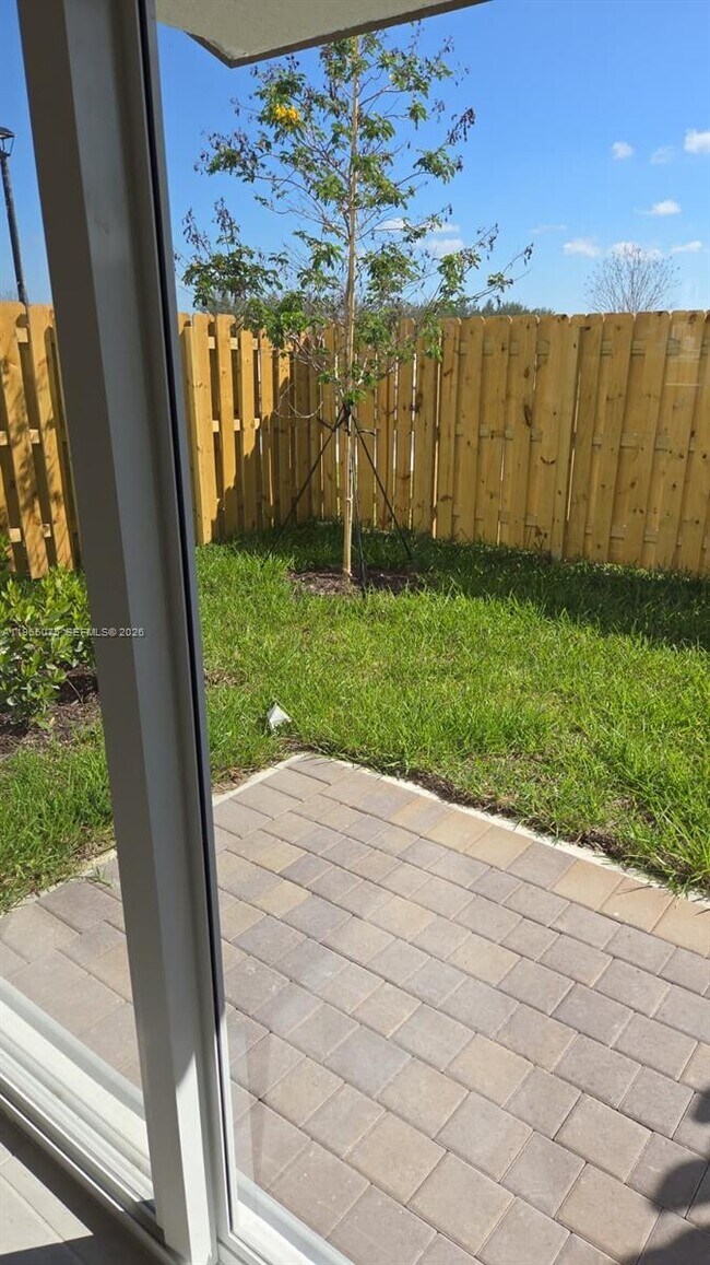 Foto del edificio - 2717 SE 26th Rd