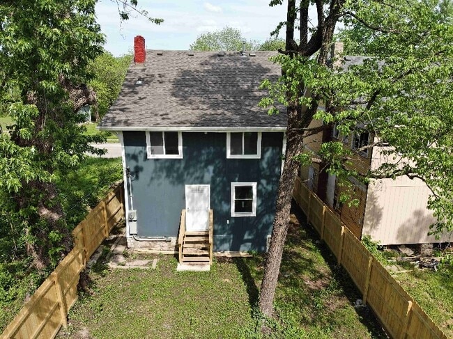 Foto del edificio - 3320 Brooklyn Ave