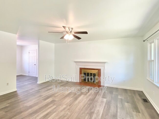 Building Photo - 1003 Faubus Dr