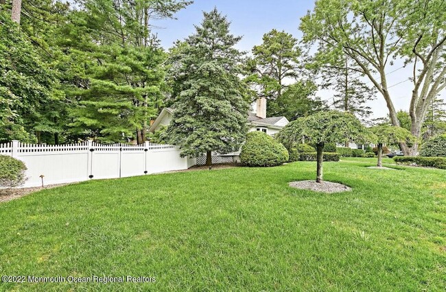 Building Photo - 214 Cliftwood Rd