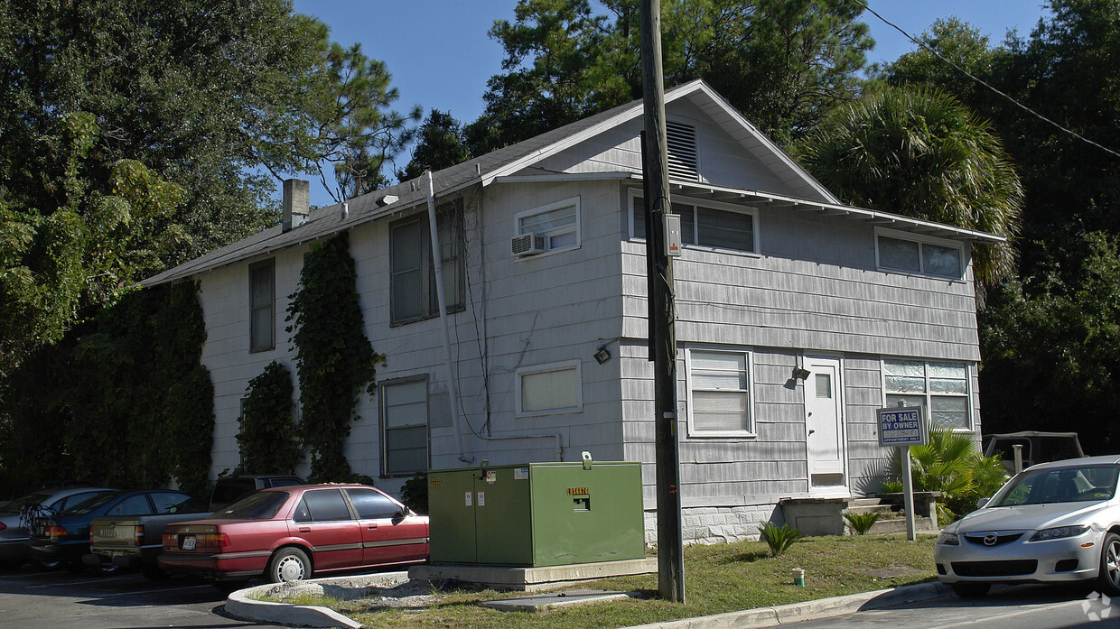 Building Photo - 1616 NW 3rd Ave