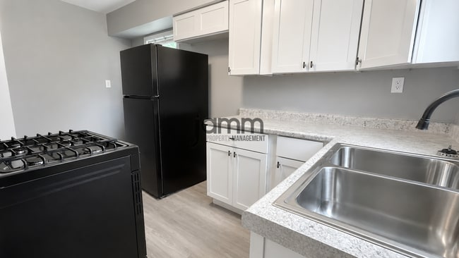 Building Photo - 5026 E 86th St