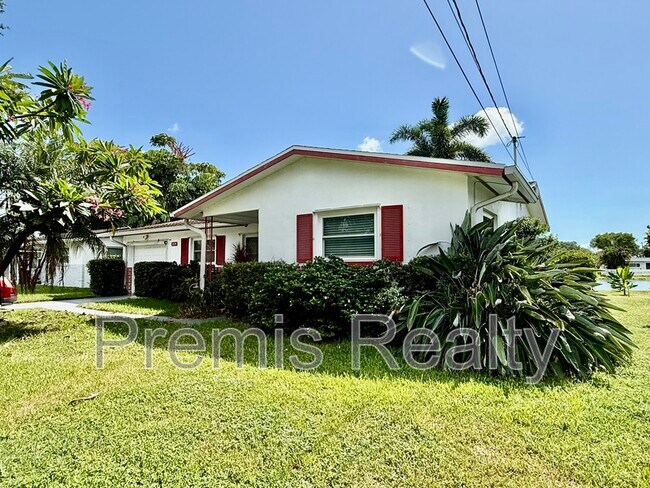 Foto del edificio - 1229 Lazy Lake Rd W