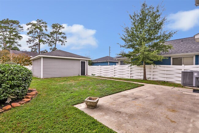 Foto del edificio - 18631 Atasca Oaks Dr