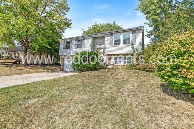 Building Photo - Stunning home in the heart of Indianapolis