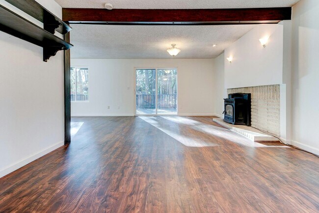 Foto del edificio - 4830 SW Dawn St