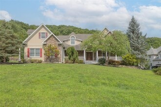 Building Photo - 23 Sandyfields Ln