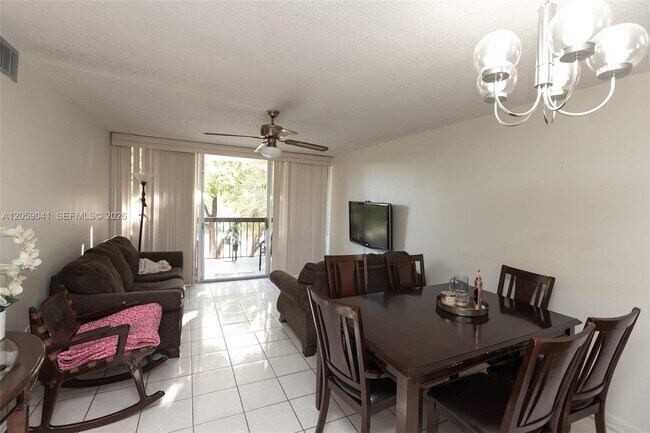 Foto del edificio - 10425 SW 112th Ave