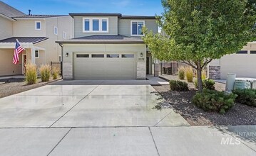 Building Photo - 2277 E Kamay Dr