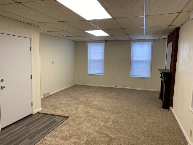 Building Photo - 66 George St