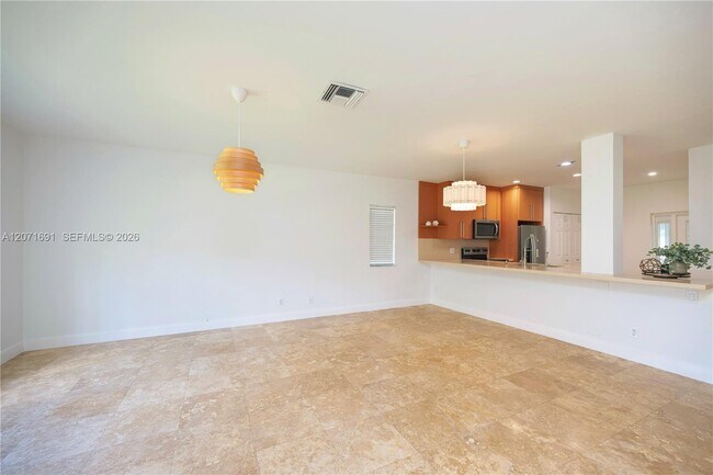 Foto del edificio - 16219 Emerald Cove Rd