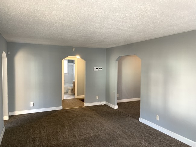 Foto del edificio - 3Bed/1Bath Home - No Pets, Section 8 accepted