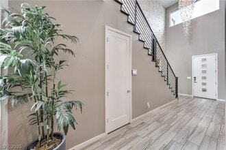 Building Photo - 10226 Jade Gardens Dr