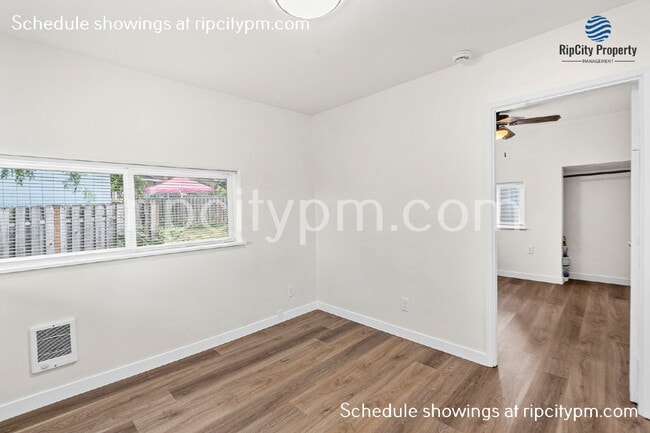 Building Photo - 424 Division St