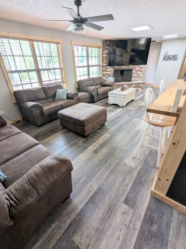 Foto del edificio - Short term ok. Country living, furnished r...