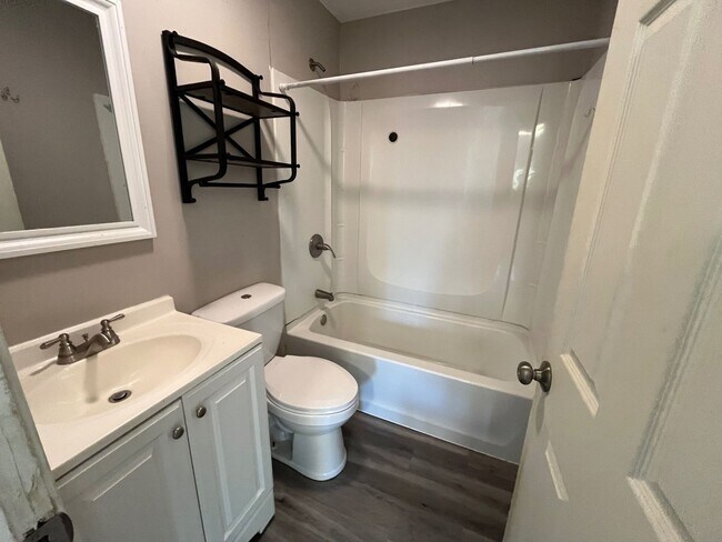 Foto del edificio - 5836-5840-5840 Glendora Rd