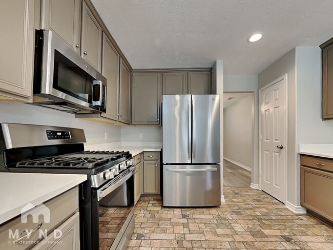 Building Photo - 32215 Archer Park