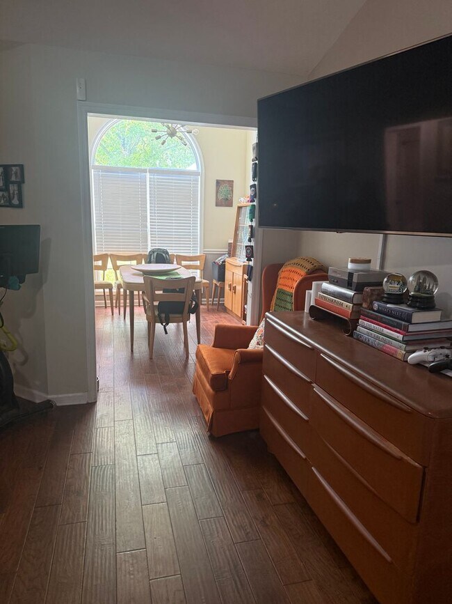Foto del edificio - 2145 Franklin St