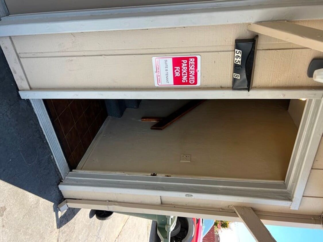 Primary Photo - 1 br, 1 bath House - 565 #B H STREET