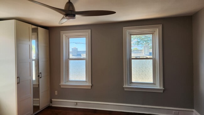 Building Photo - 417 Llanerch Ave