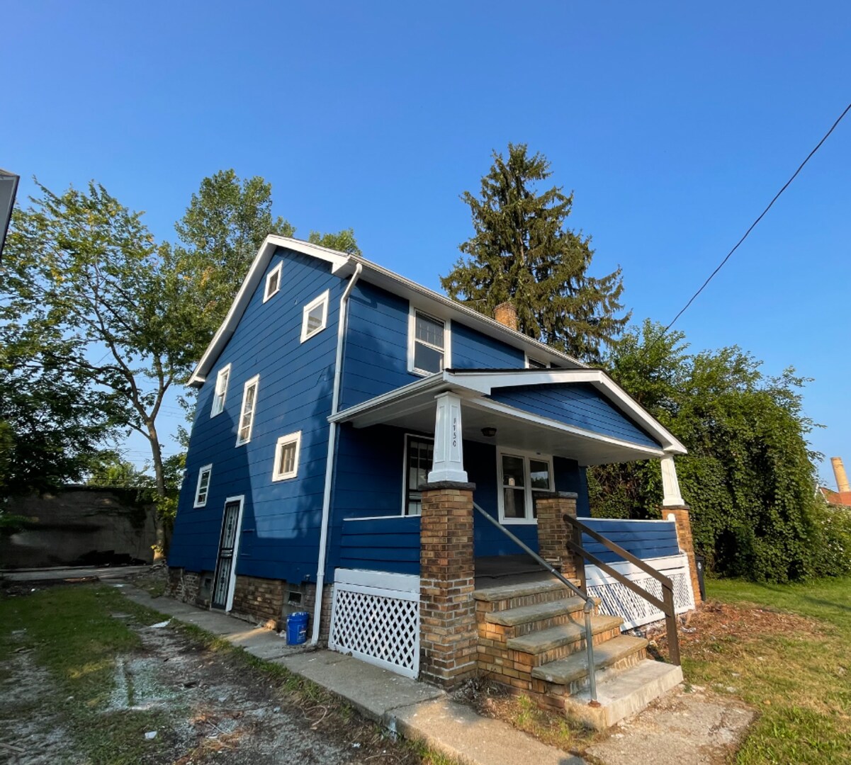 1750 Urbana Rd Cleveland, OH 44112 – photo 1