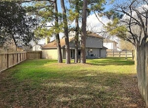 Building Photo - 19906 Rising Star Dr