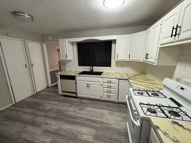 Foto del edificio - 725 W 22nd Ave