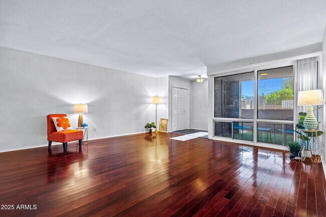Foto del edificio - 6501 N 17th Ave