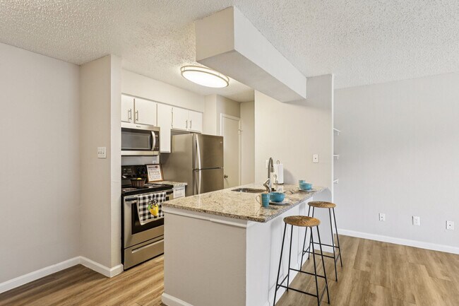 Foto del edificio - Claro Court Apartments