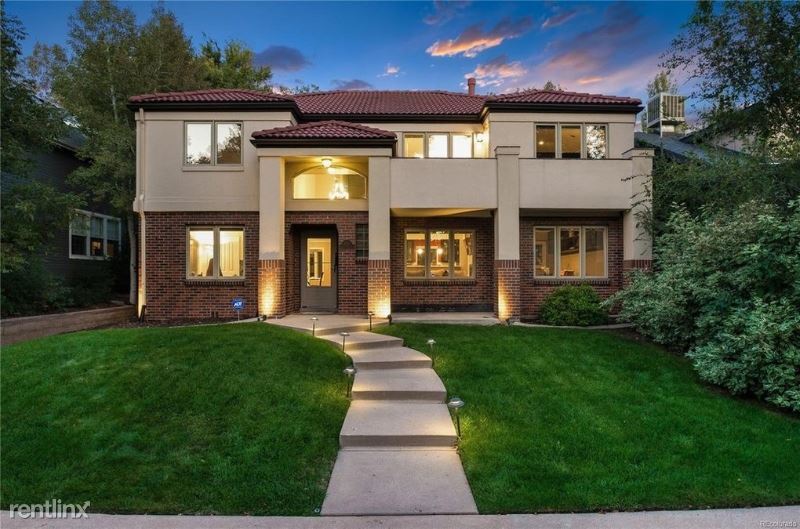 4 br, 2.5 bath House 1010 S Race St House for Rent in Denver, CO