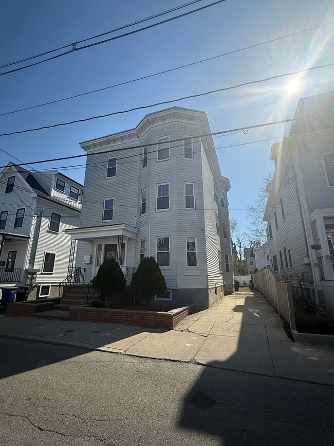 Photo - 57 Springfield St Apartment