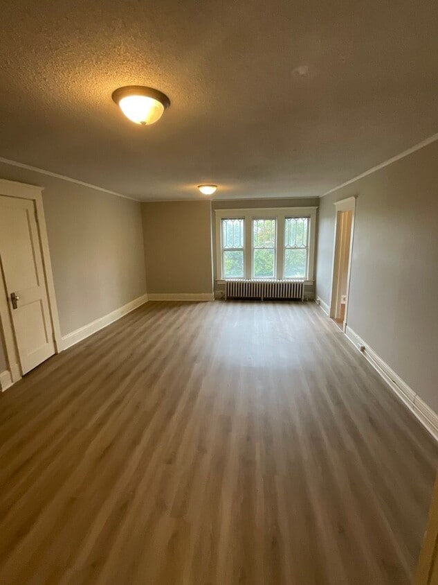 Foto principal - 601 Woodland Ave