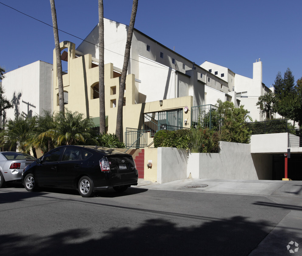 Building Photo - 11125 Acama St