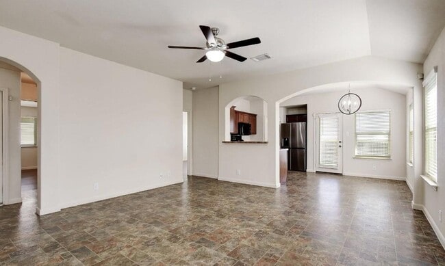 Building Photo - 409 Teron Dr
